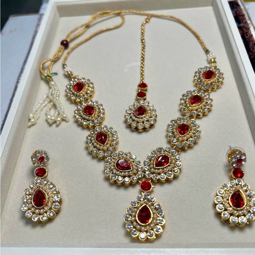 Radiant Gold and Red Necklace Set